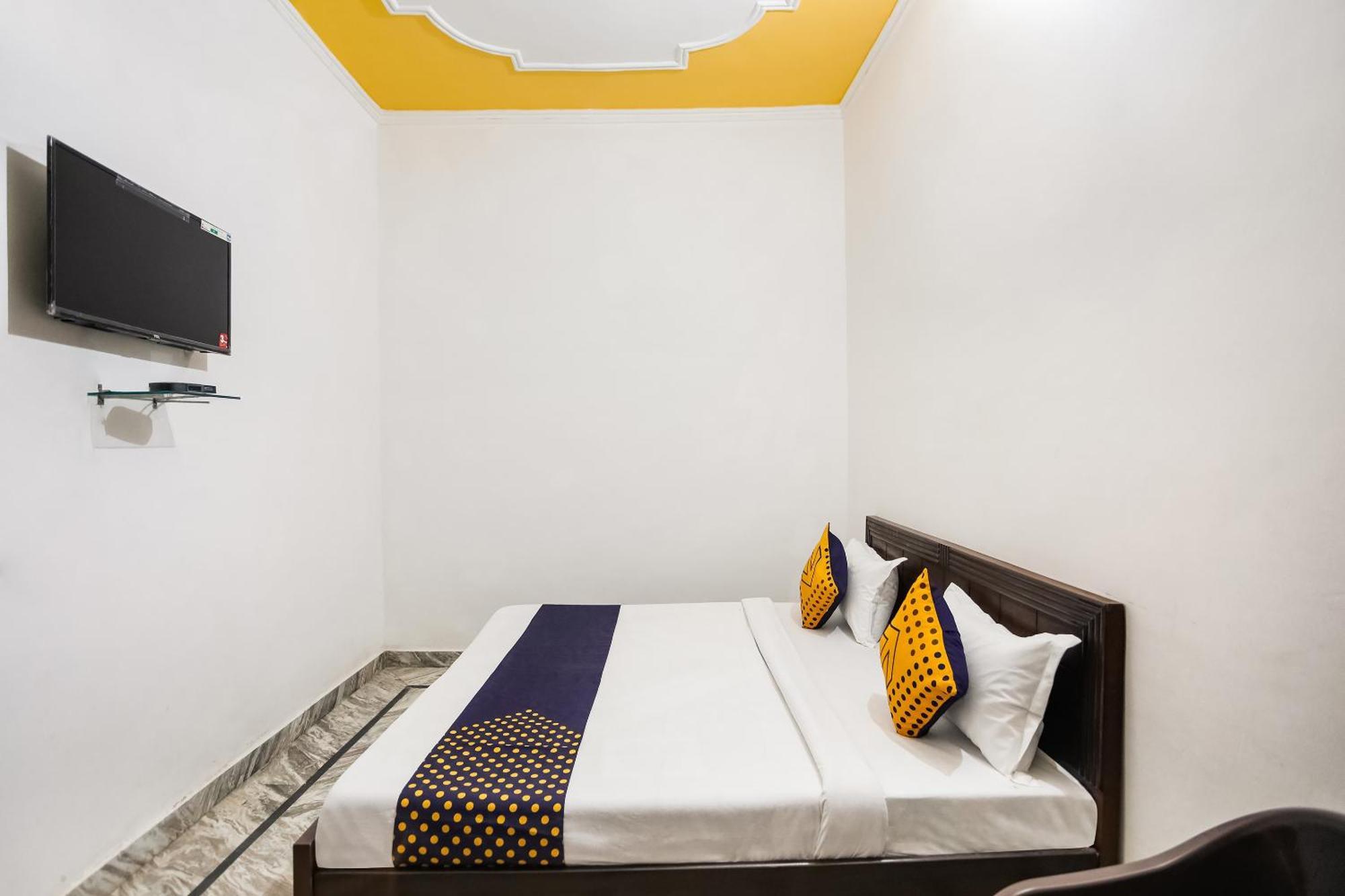 Hotel O Dollar Faridabad Ngoại thất bức ảnh
