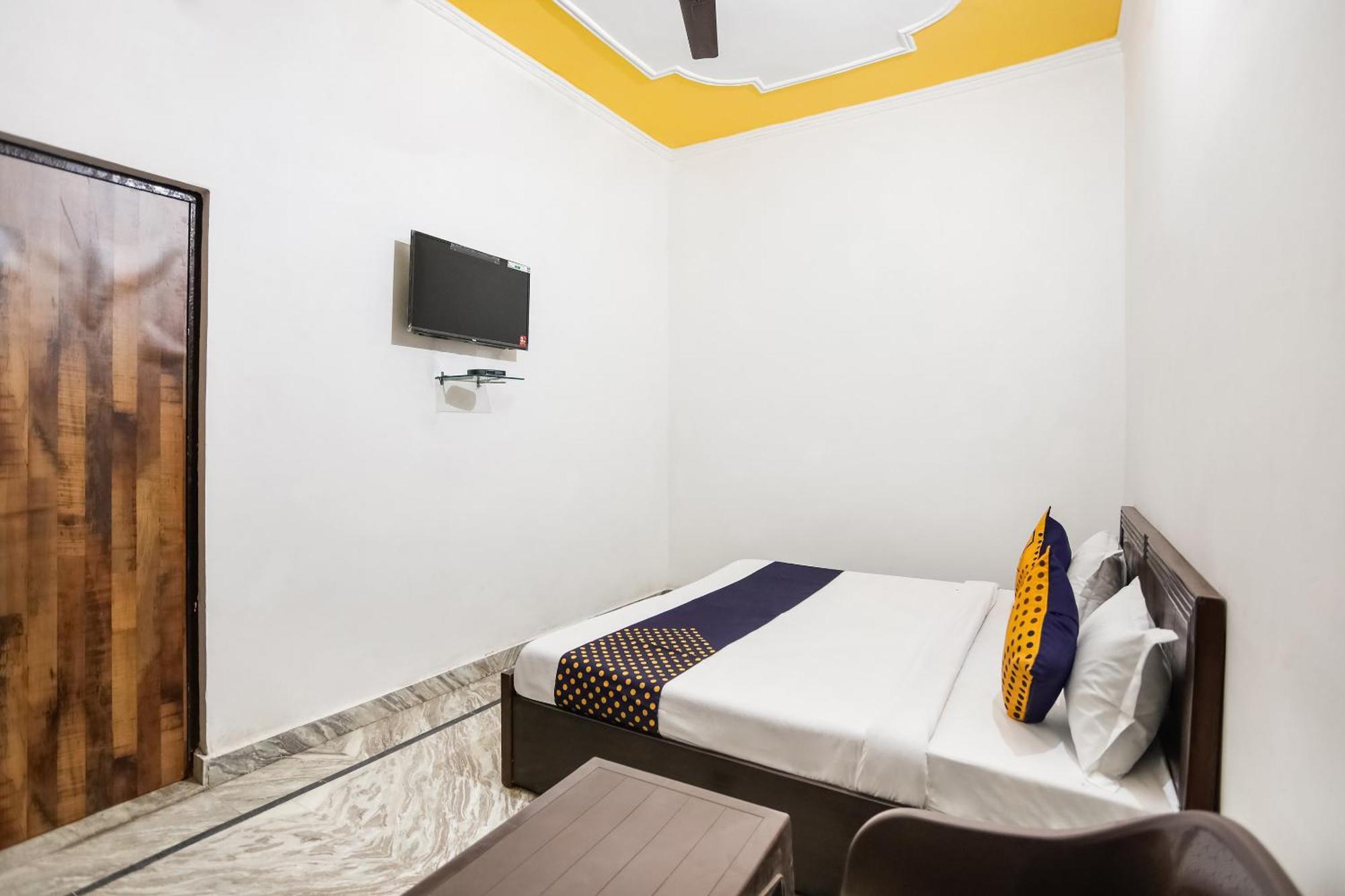Hotel O Dollar Faridabad Ngoại thất bức ảnh