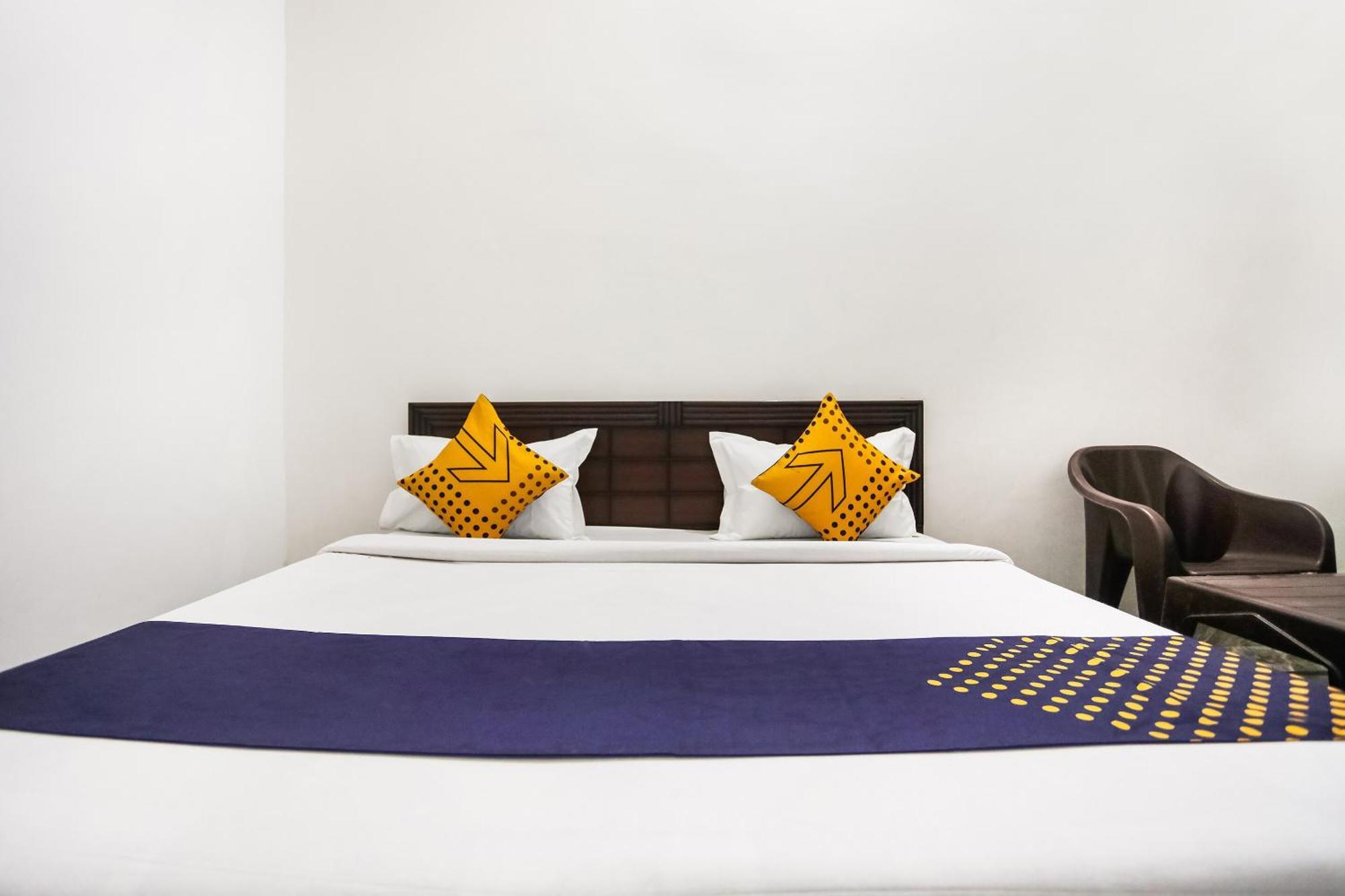Hotel O Dollar Faridabad Ngoại thất bức ảnh